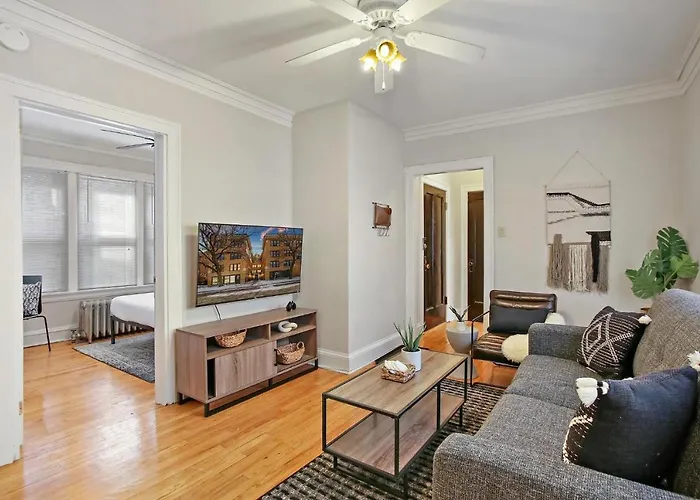 Apartment 1br Calm & Cozy In Lincoln Square - Eastwood 2s Chicago