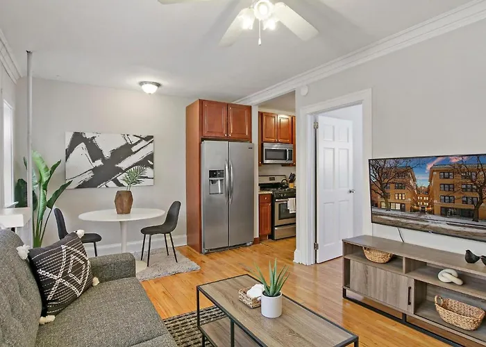 Apartment 1br Calm & Cozy In Lincoln Square - Eastwood 2s Chicago