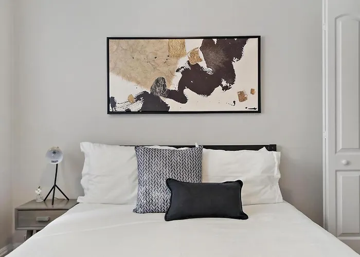 1br Calm & Cozy In Lincoln Square - Eastwood 2s *