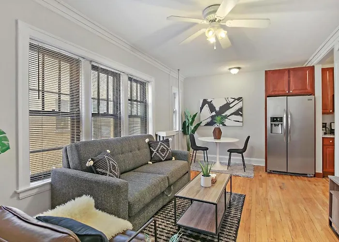 1br Calm & Cozy In Lincoln Square - Eastwood 2s Chicago