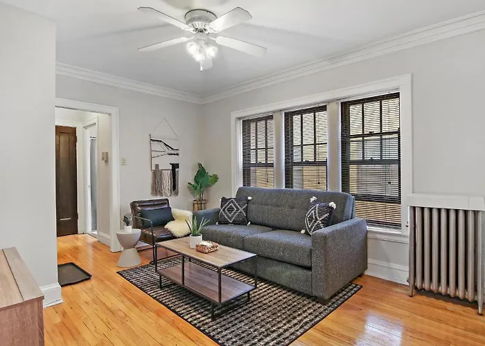 Apartment 1br Calm & Cozy In Lincoln Square - Eastwood 2s *
